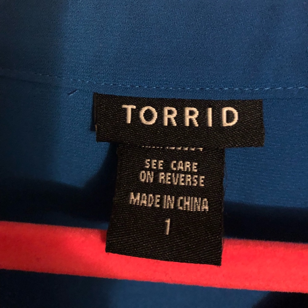 Torrid size 1 dress shirt
